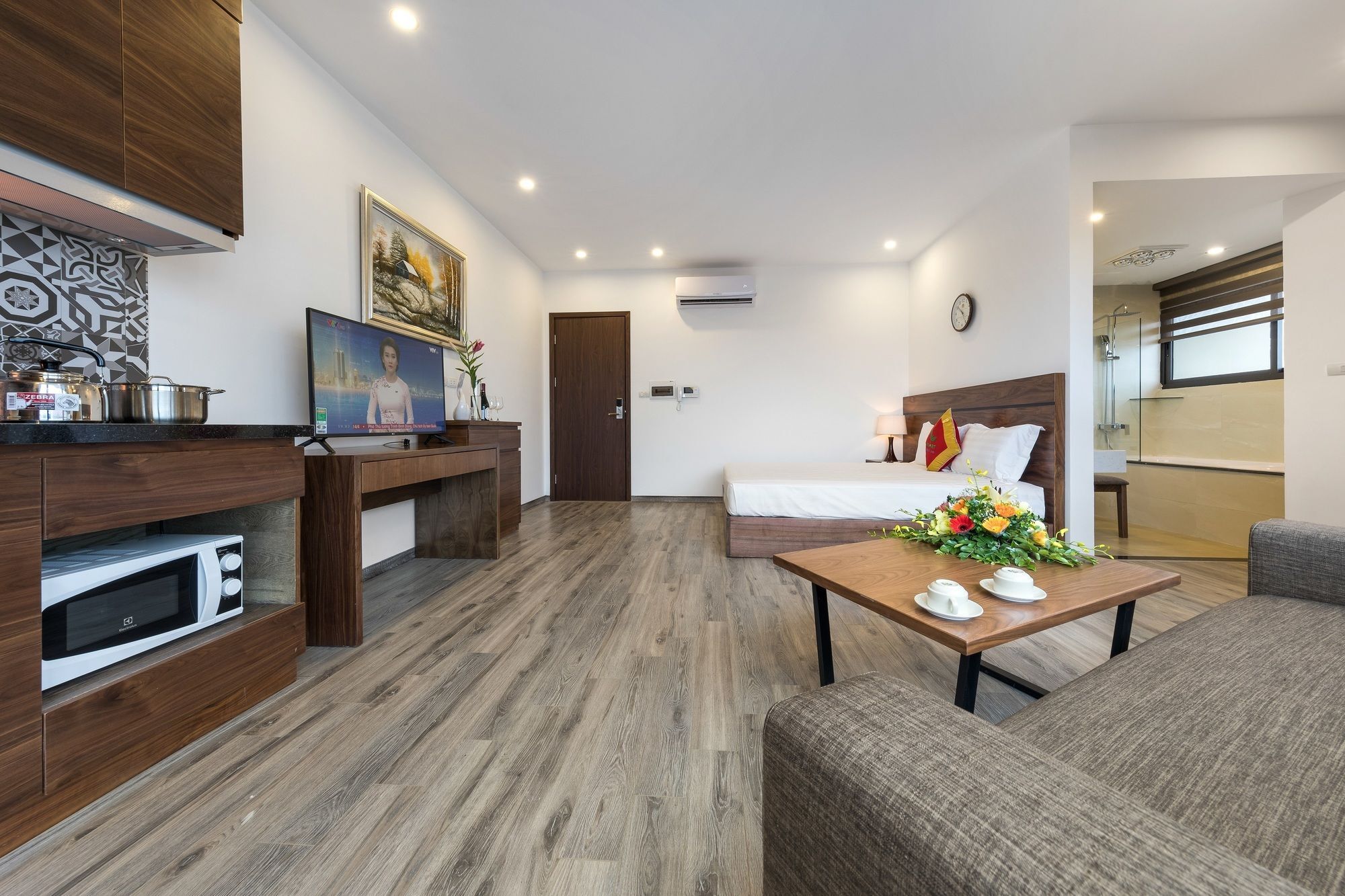 Granda West Lake Apartment - Hanoi — Photos 3
